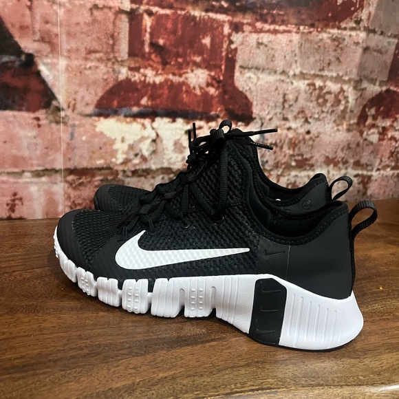 Nike Other - NEW NIKE FREE METCON 4 TRAINING SNEAKERS 10.5